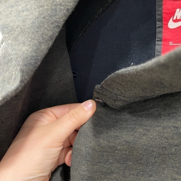 Nike Tech Fleece Cape Jacket Olive Green Hooded Sportswear Asymmetrical Zip M - Picture 9 of 15